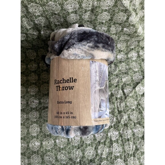 Rachelle Throw James Meger Wolf Image 40" X 65" New - Picture 1 of 3